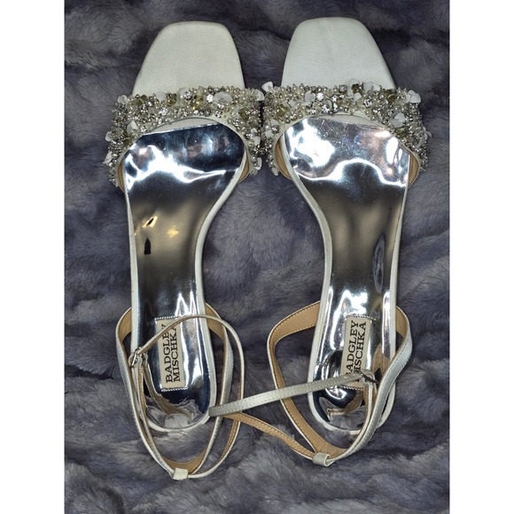 Badgley Mischka Telissa White Silver Embellished Ankle Strap Heels Size 12 - Picture 4 of 7